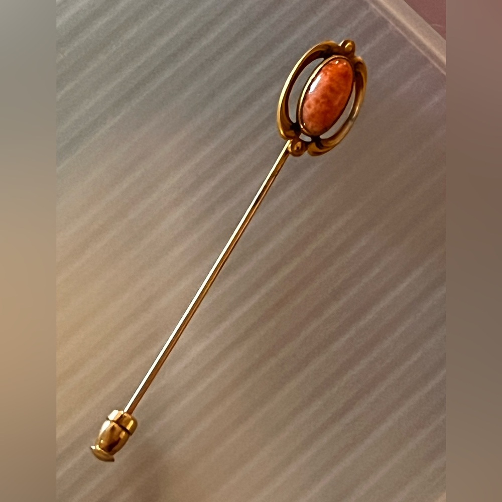 Vintage Stick Pin Hat Pin Oval Faux Coral Cabochon Gold Tone UV Reactive Estate